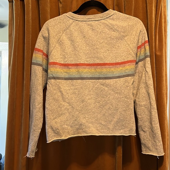 Levi’s Raw Hem Sweater - Picture 4 of 4